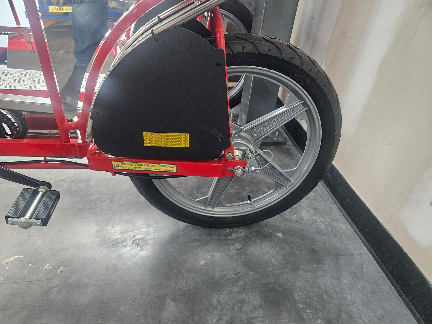 R. Passenger Side Black Panel - Protection On Rear Alloy Wheel